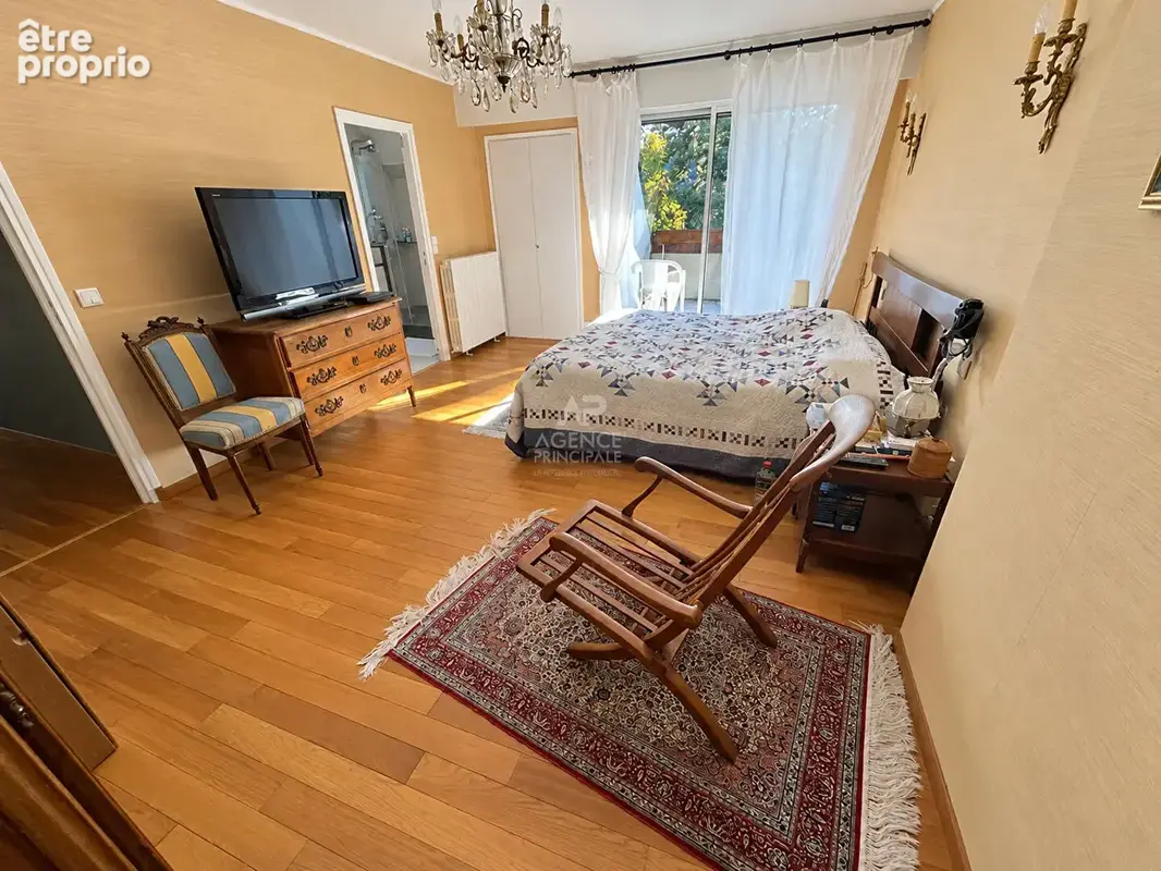 Maison Verneuil Sur Seine 7 pièce(s) 177 m2 - photo 9