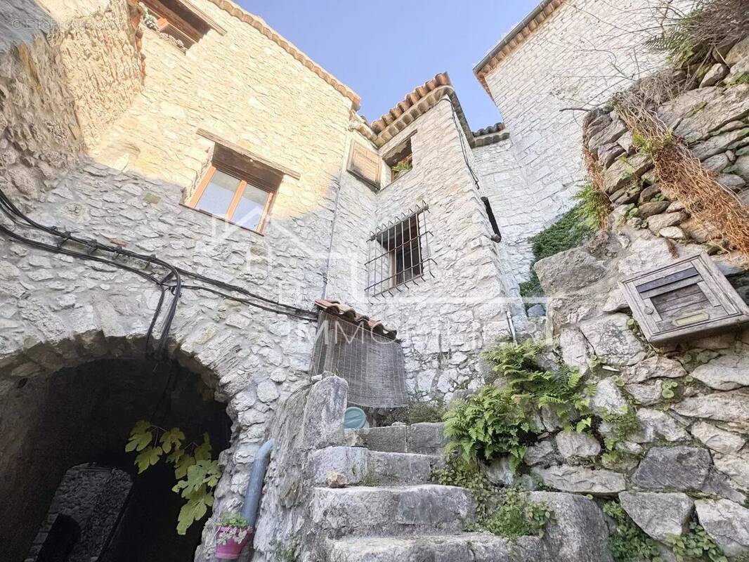 Maison à PEILLON