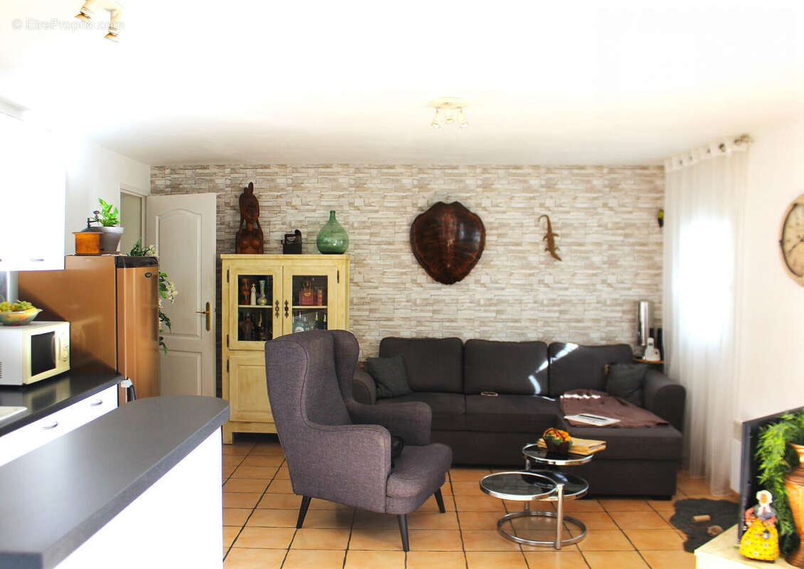 Appartement 61 m² à Sollies-Pont  - photo 3