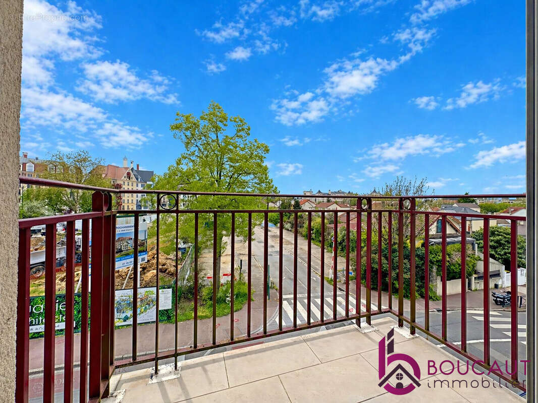 Appartement à LE PLESSIS-ROBINSON