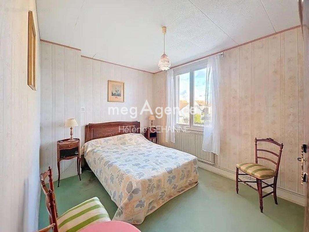 Maison à OUISTREHAM