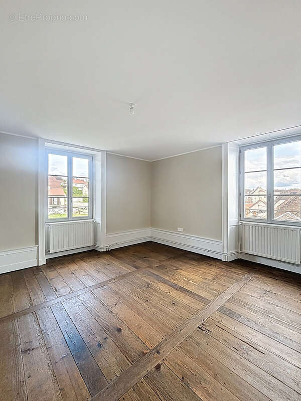 Appartement à ORCHAMPS