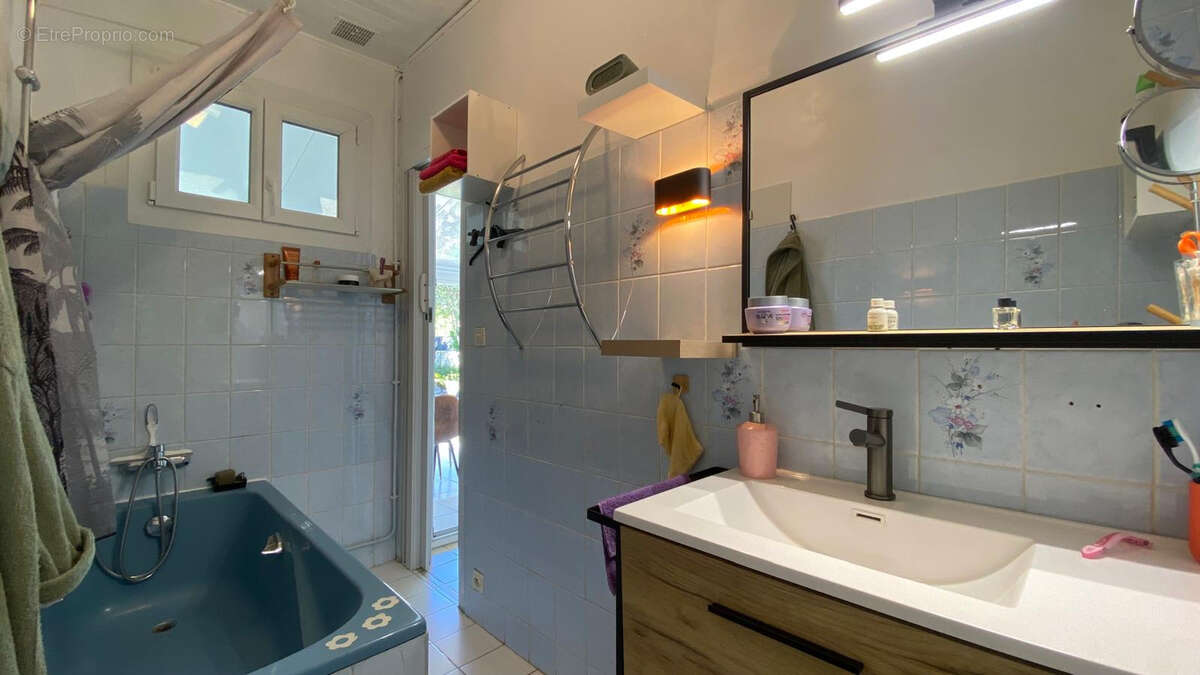 Maison à LEZIGNAN-CORBIERES