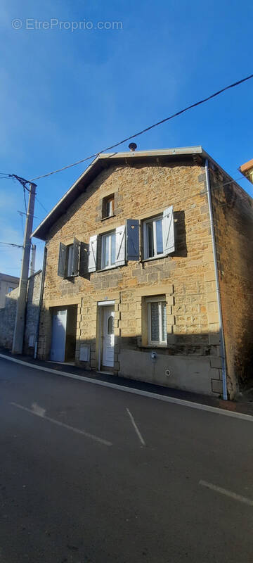 Maison à SAINTE-FLORINE