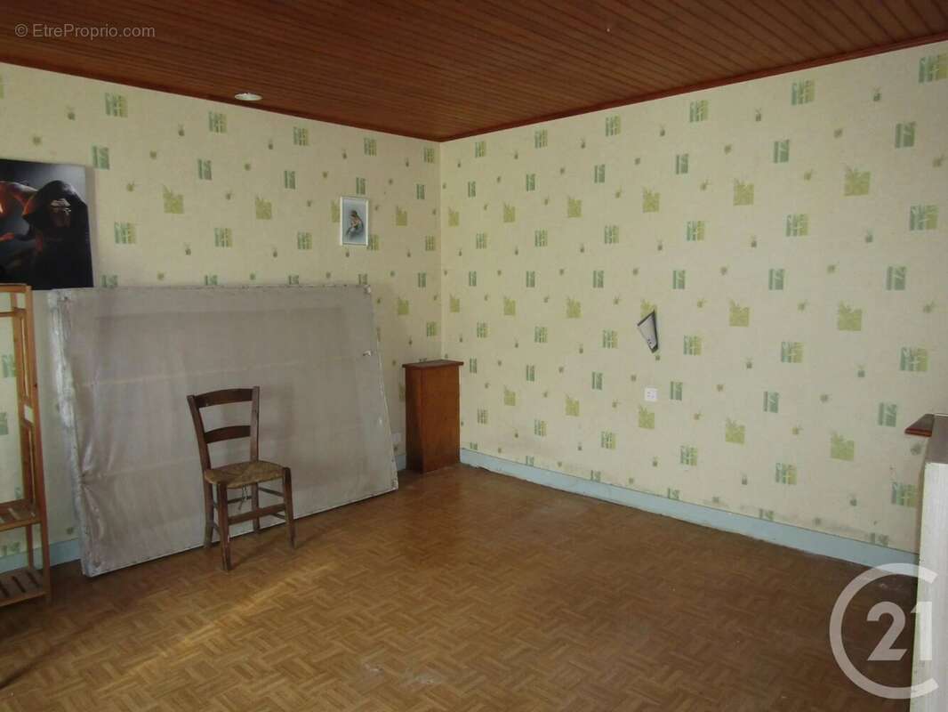 Maison à CHEF-BOUTONNE