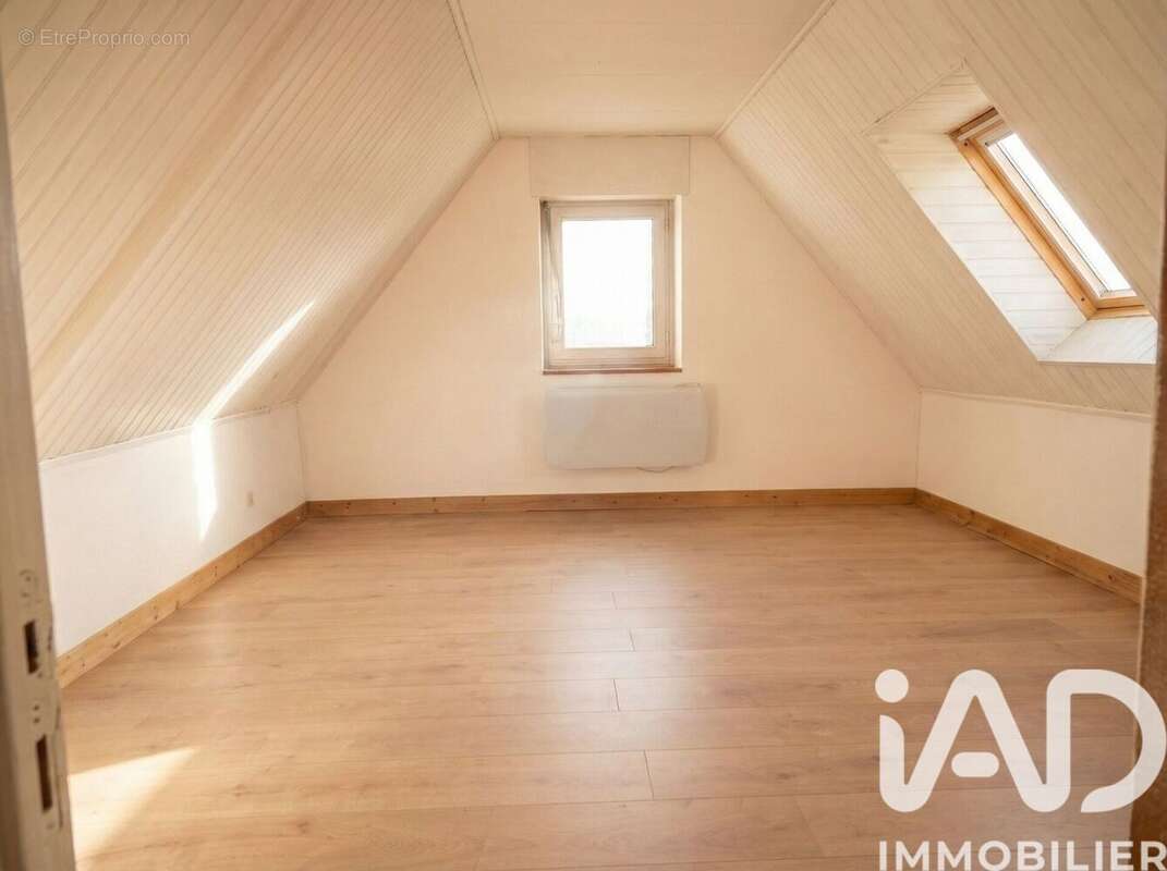 Maison 100 m² à Saint-Michel-En-Greve  - photo 9
