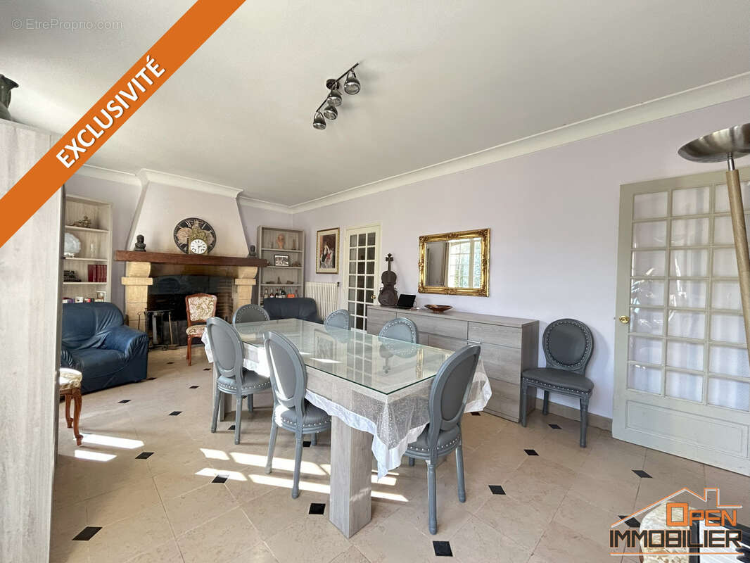 Maison à SAINT-JULIEN-DE-LAMPON