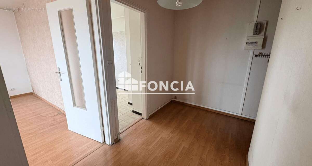 Appartement à FRESNES