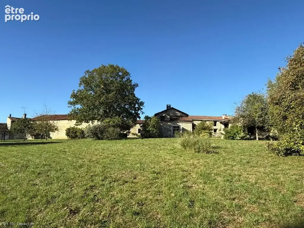 Deux Maisons A Rénover Avec Leur Grange et Un Beau Terrain - photo 44