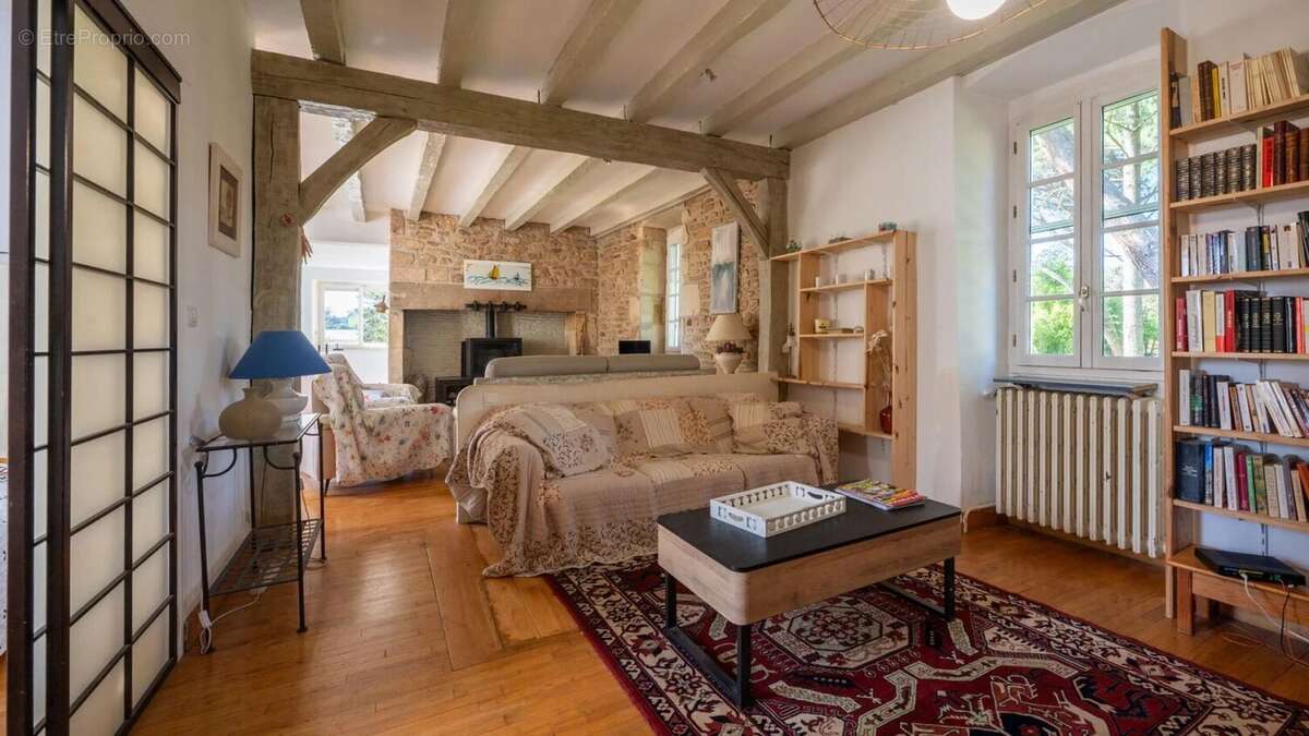 Maison à PUY-L'EVEQUE