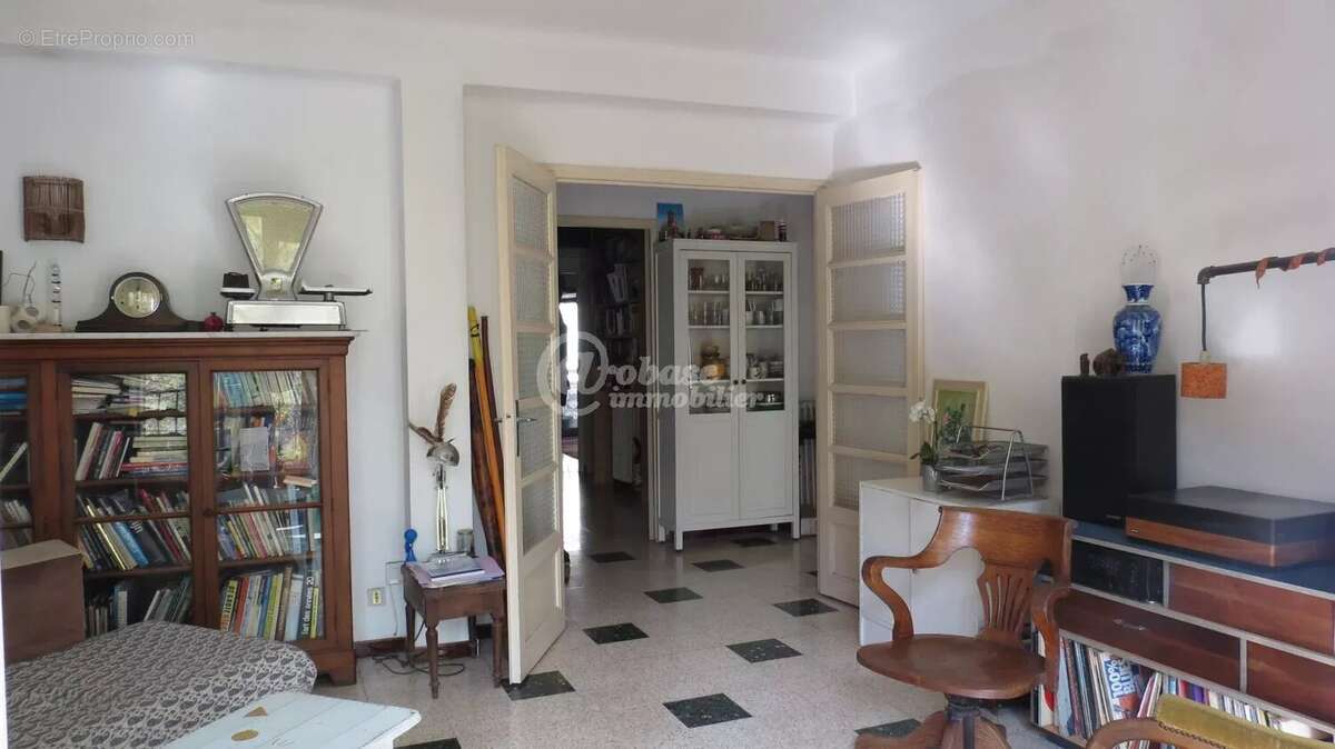 Appartement à MARSEILLE-5E