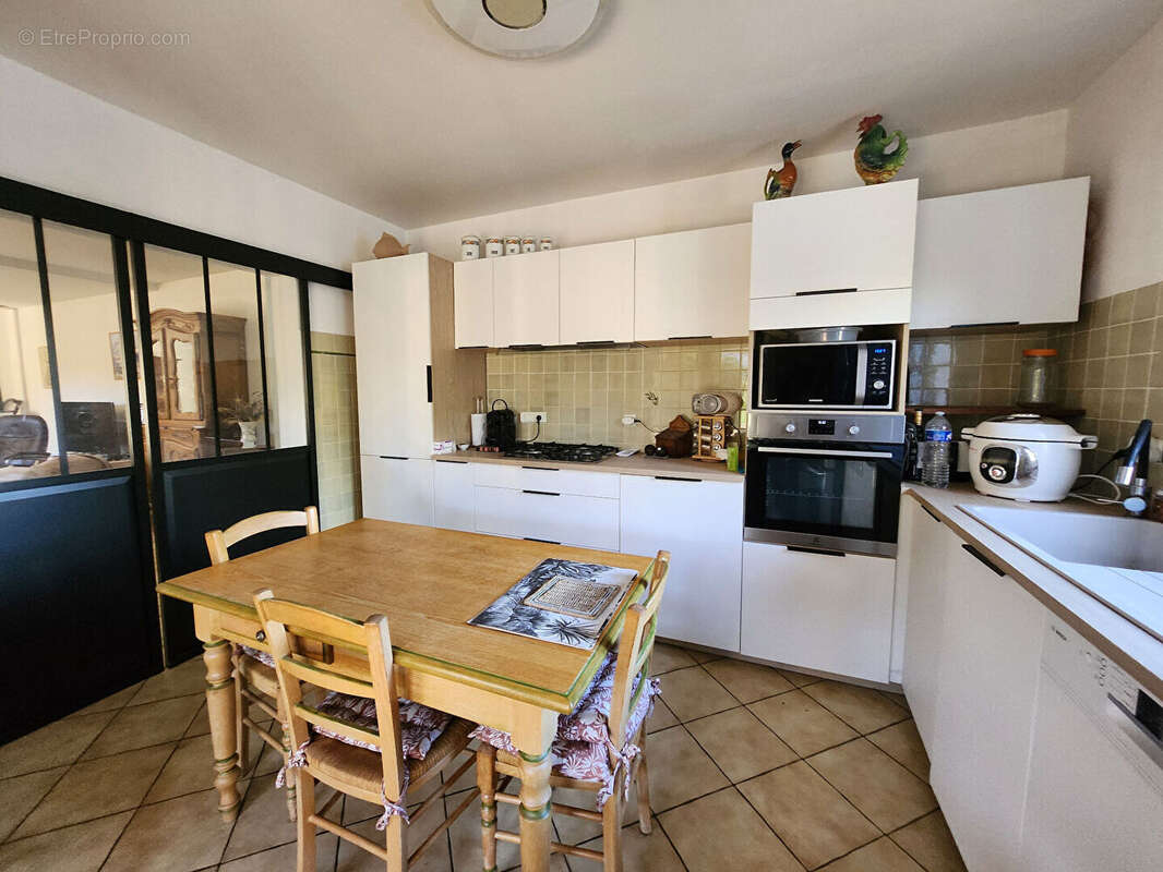 Maison à PERNES-LES-FONTAINES