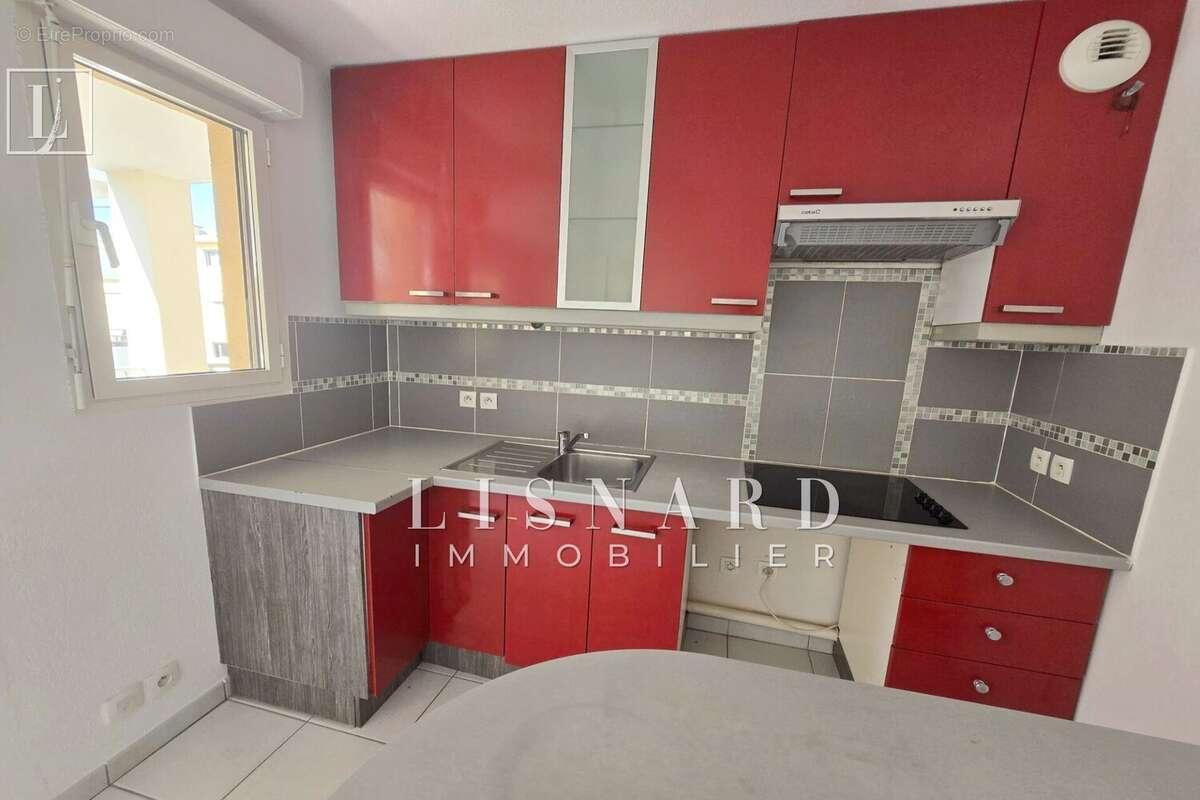 Appartement à VALLAURIS