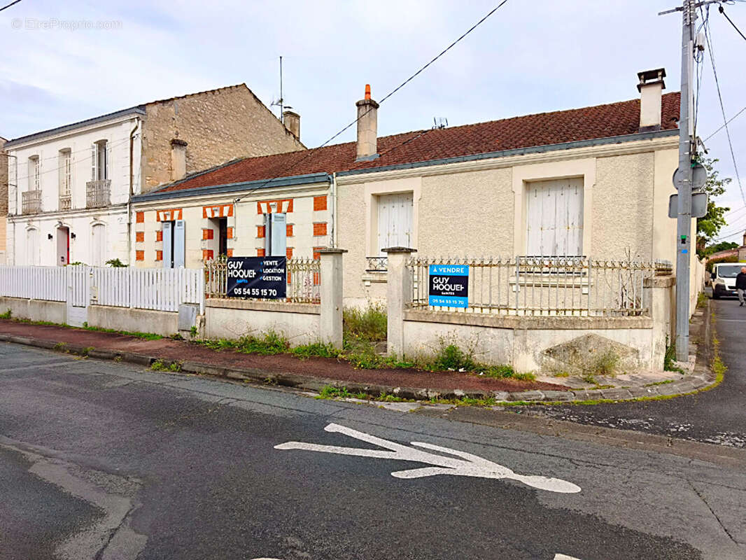 Maison à SAINTES