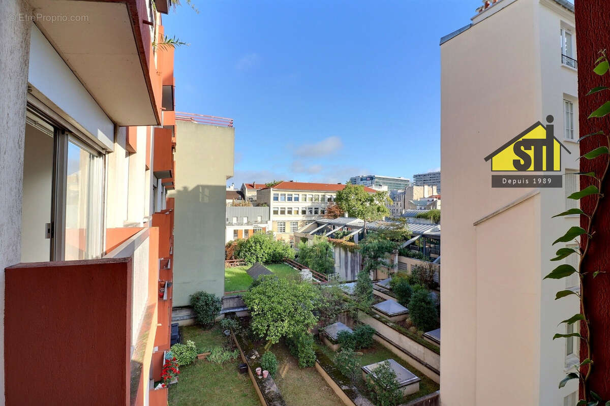 Appartement à PARIS-14E