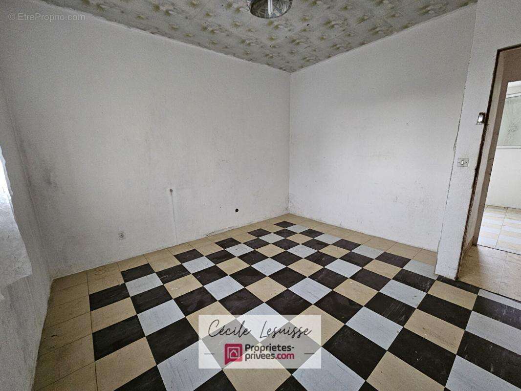 Maison à NOTRE-DAME-DE-GRAVENCHON