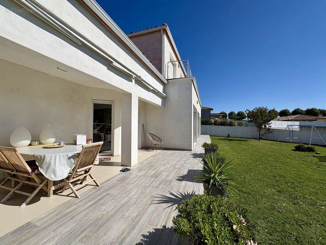 Maison à CAZILHAC