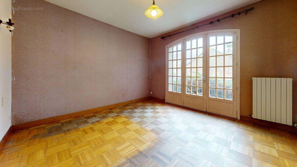 Maison à CERNUSSON