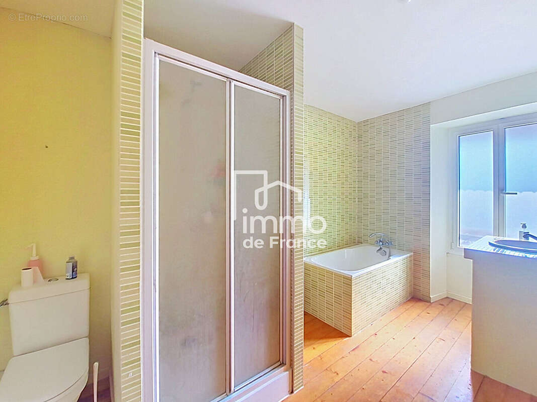 À vendre a valleiry pour investisseur -  maison t4 - 100 m² - photo 7