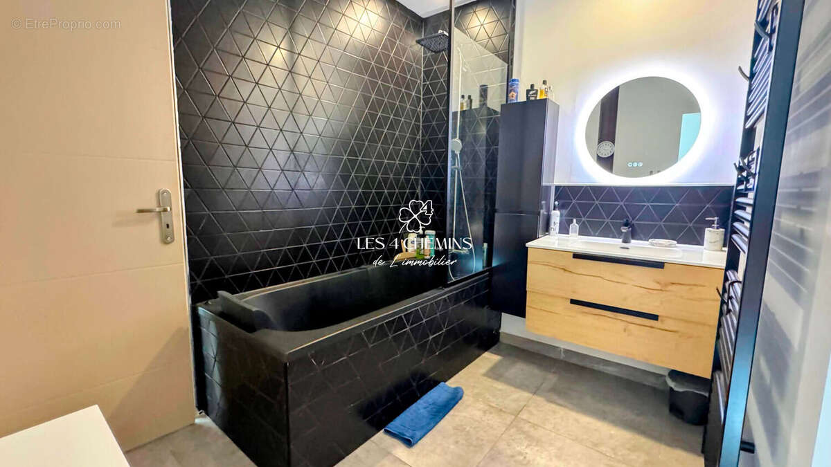 Appartement à LE THOLONET
