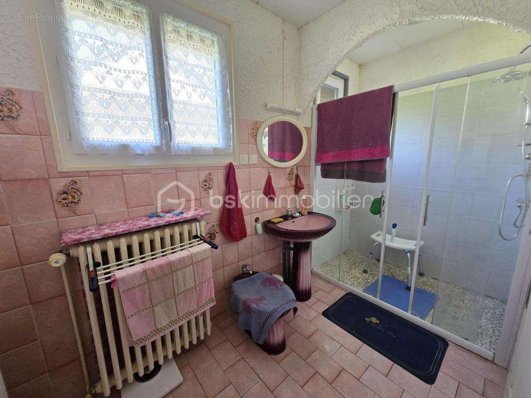 Joli Pavillon sur sous-sol de 120m² à La Machine - photo 9