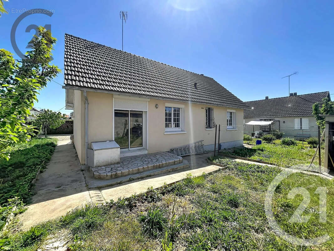 Maison à CHENY