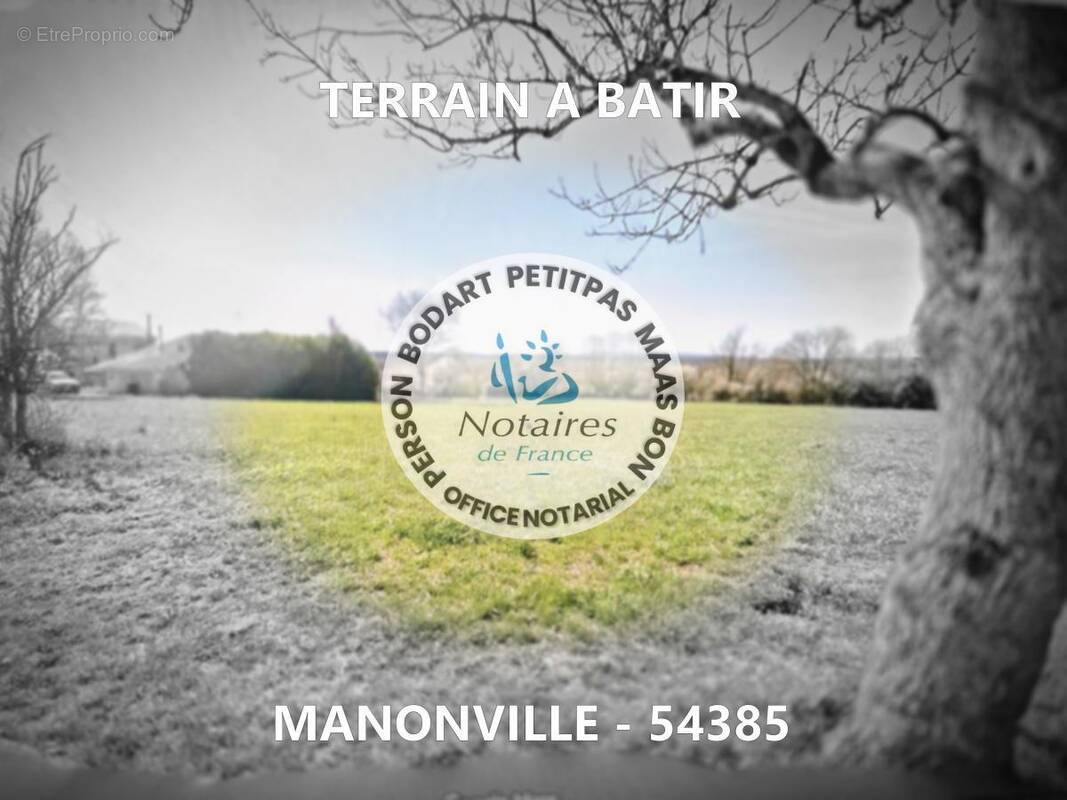 Terrain à MANONVILLE