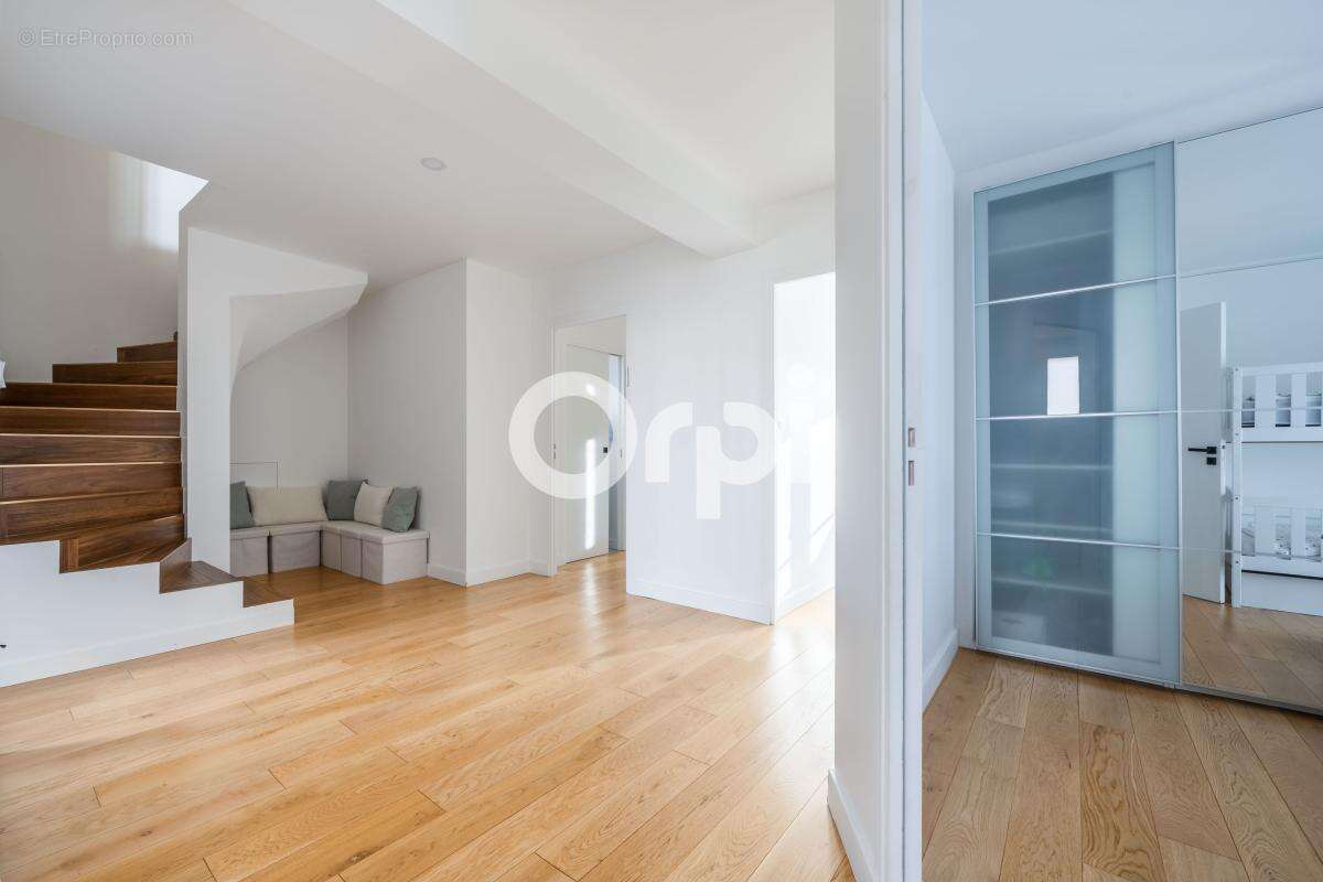 Maison à L&#039;HAY-LES-ROSES