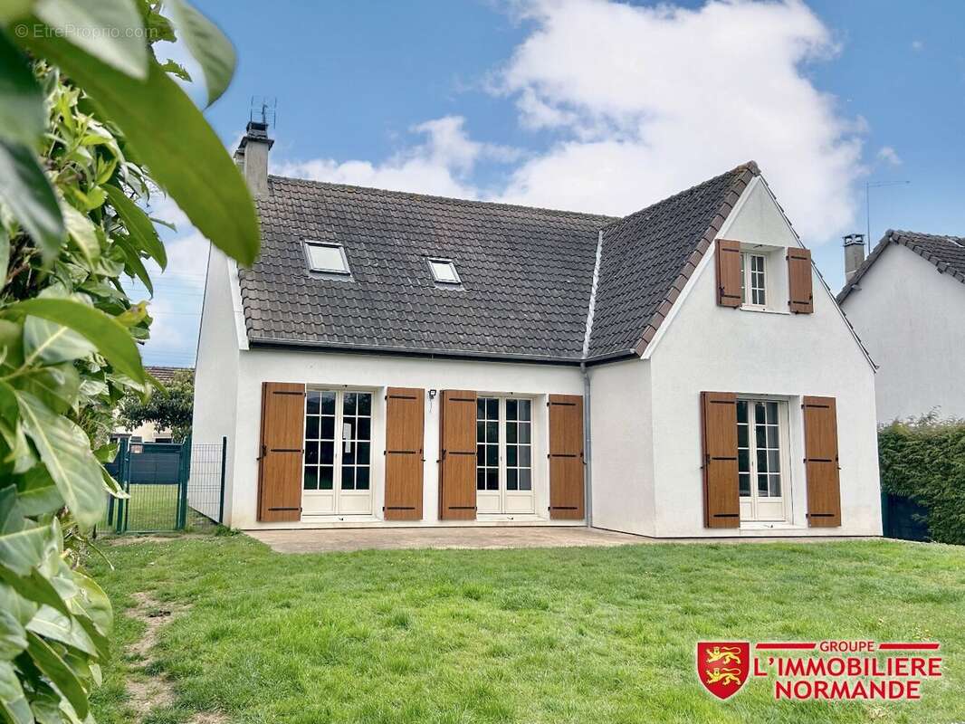 Maison à ROSNY-SUR-SEINE