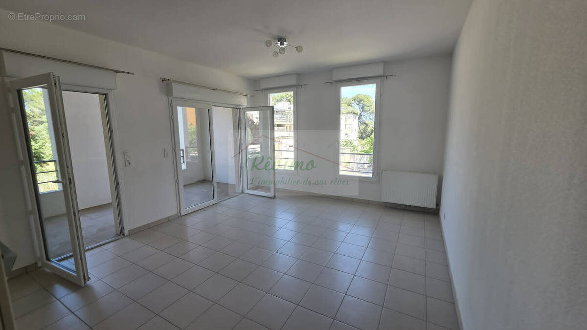 Appartement à JUVIGNAC