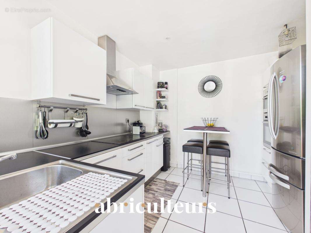 Maison familiale de 7 pièces avec jardin, garage, sous-sol  et grenier aménageable – Châtillon - photo 5