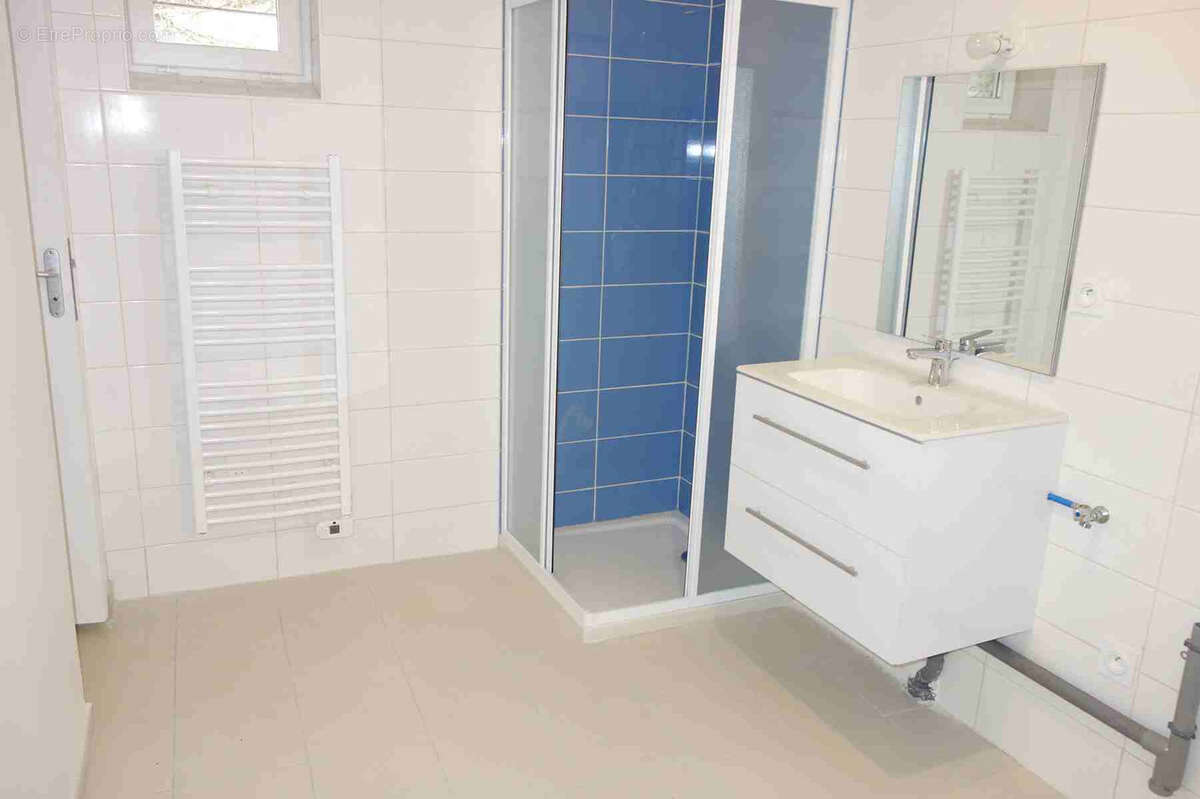 Ensemble immobilier avec dépendances - photo 18