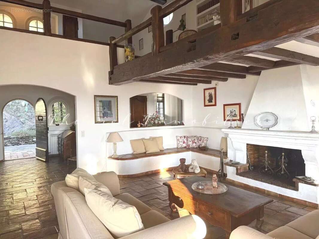 Maison à GRIMAUD