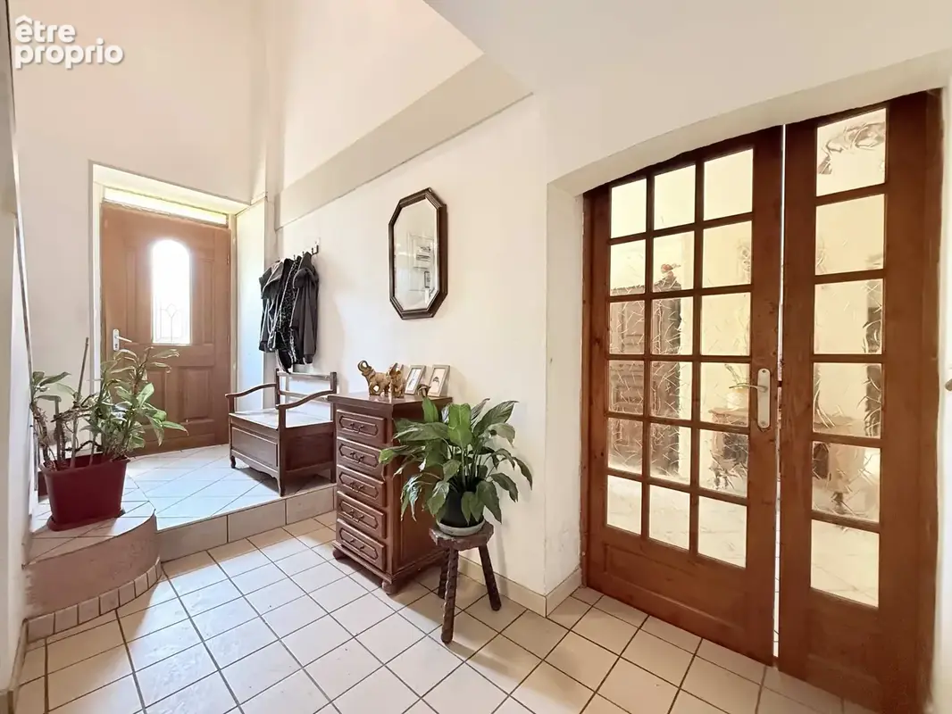 Maison familiale de 246 m2 + maison 104 m2 sur 2500M2 de terrain - photo 7