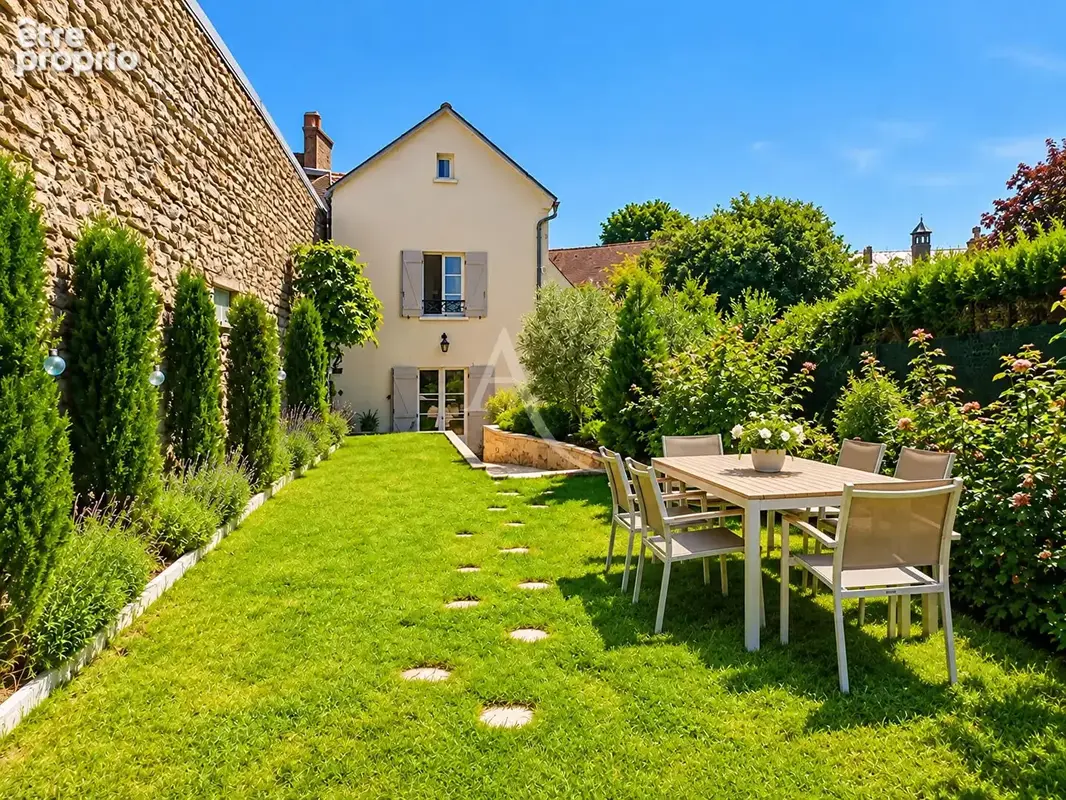 Maison en pierre du Vexin , au coeur d'un village de charme - photo 2