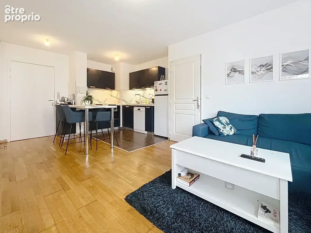 Photo 1 - Appartement à VILLEURBANNE