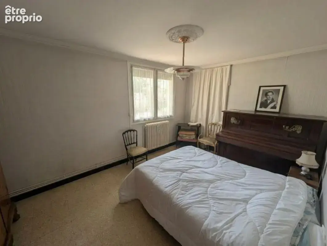 Maison individuelle T7 – 169 m²  Grand potentiel, jardin piscinable & emplacement idéal - photo 9