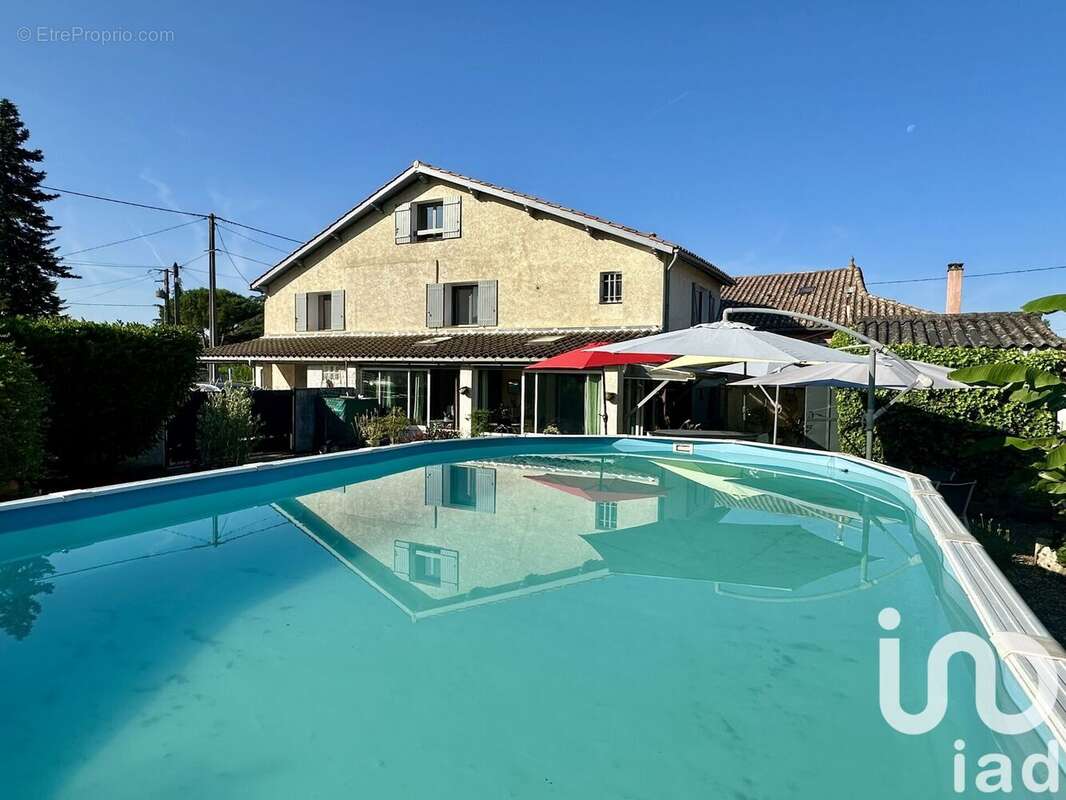 Photo 2 - Maison à BIRAC-SUR-TREC