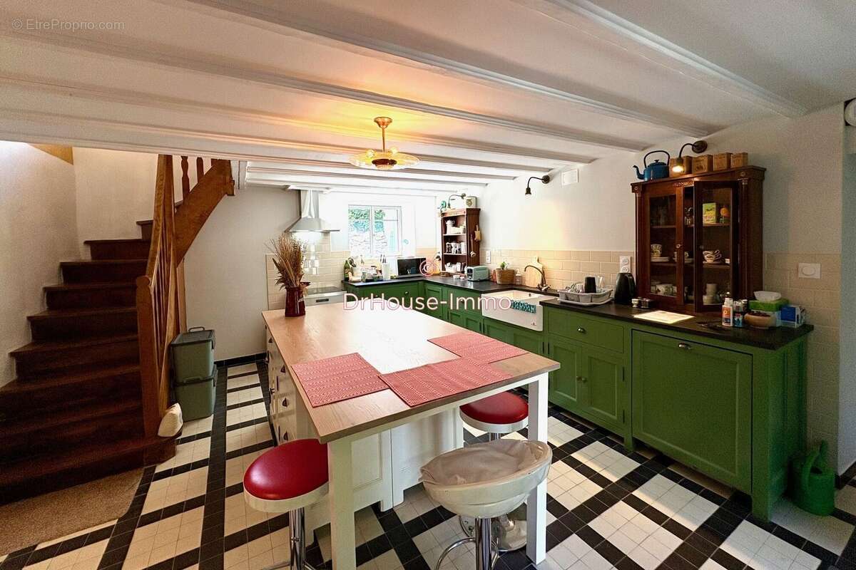 Maison 83 m² à Laprade  - photo 4