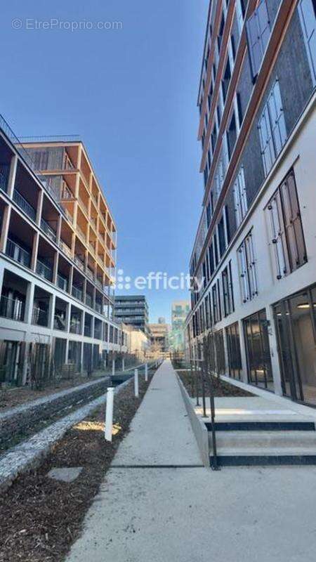 Appartement à NANTERRE