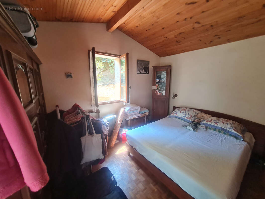 Maison type 6 sur 3700 m2 de parcelle - photo 7