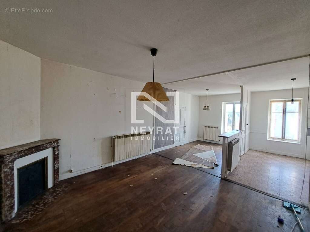 Maison à AUTUN