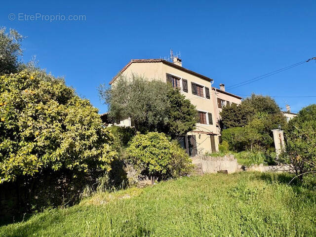 Maison à GRASSE