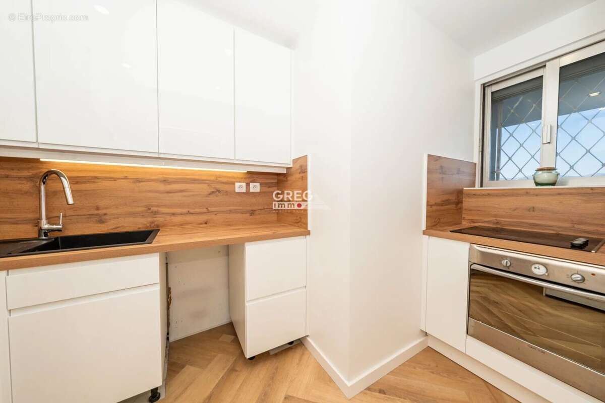 Appartement à VILLENEUVE-LOUBET