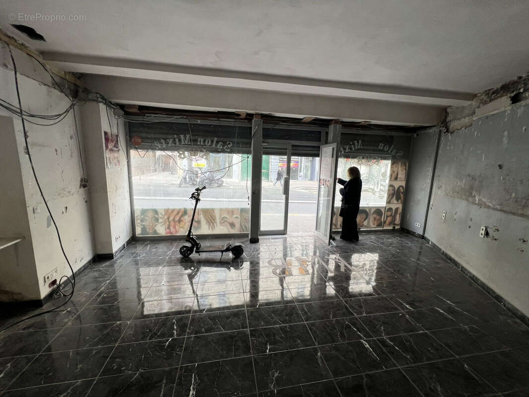 Commerce à PARIS-12E