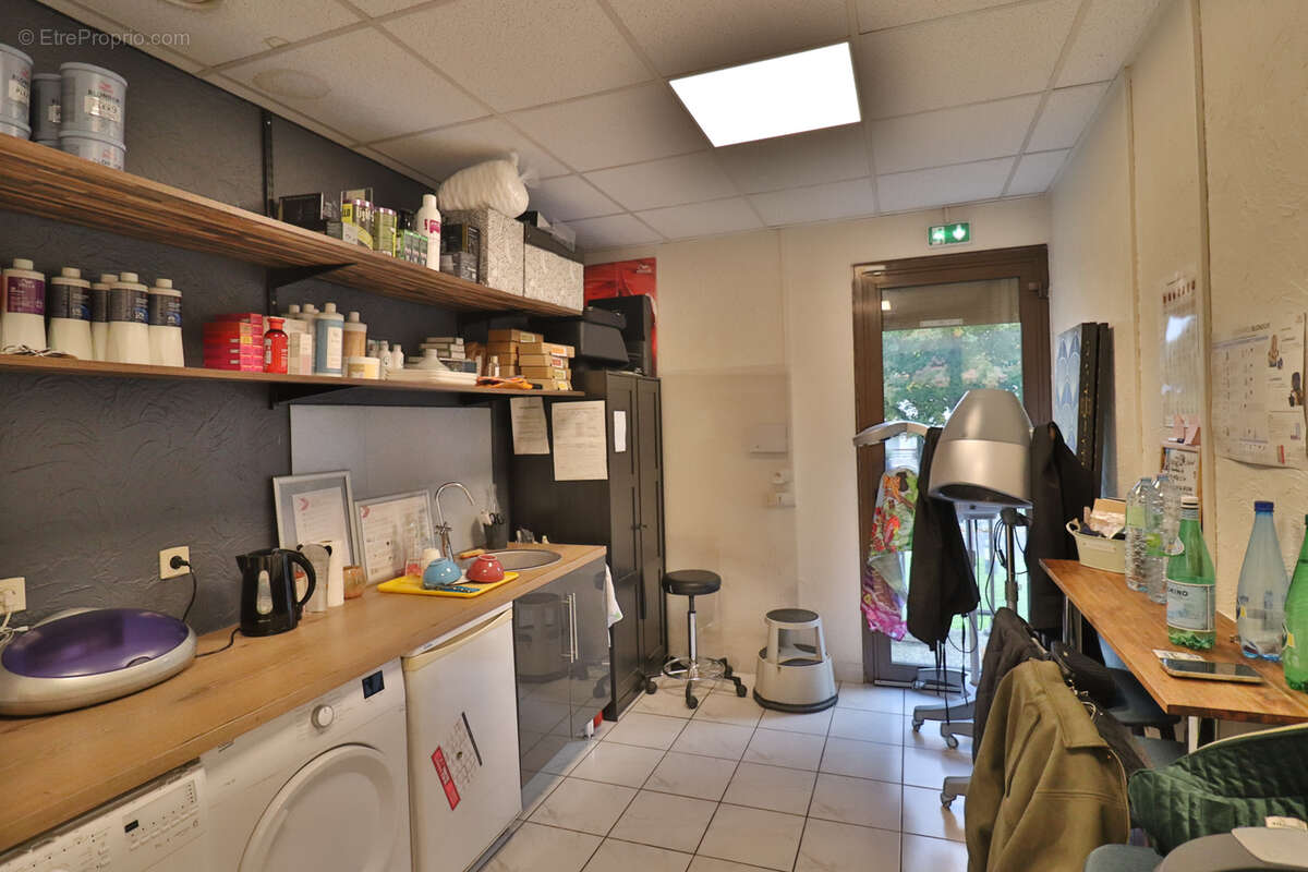 Commerce à CORMONTREUIL