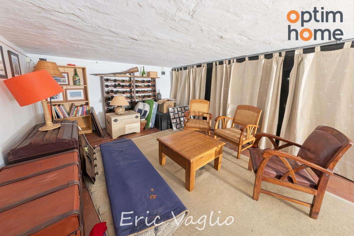 Bouc Bel Air (Aix à 10 mn) - Vente Belle Villa T5 de 269 M2, sur un terrain clos et arboré de 1257 M2 avec piscine, proche IBS,  - photo 27