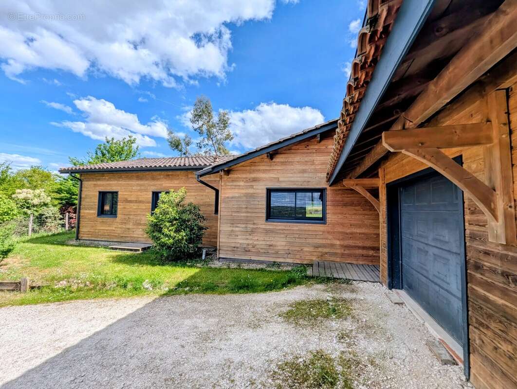 Maison à MONFLANQUIN