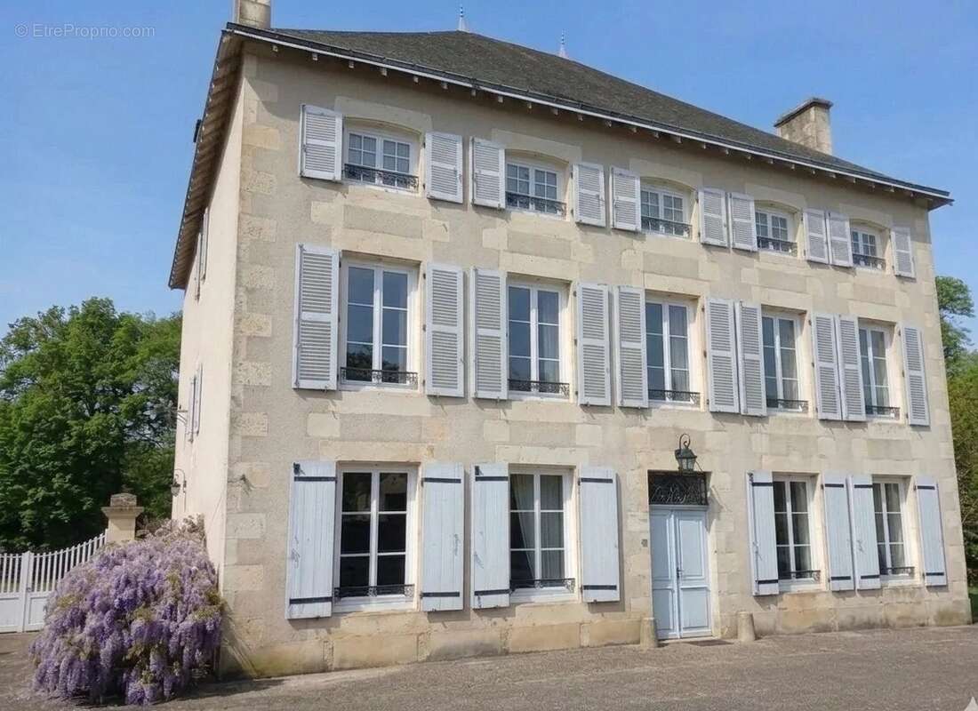 Maison à GENCAY