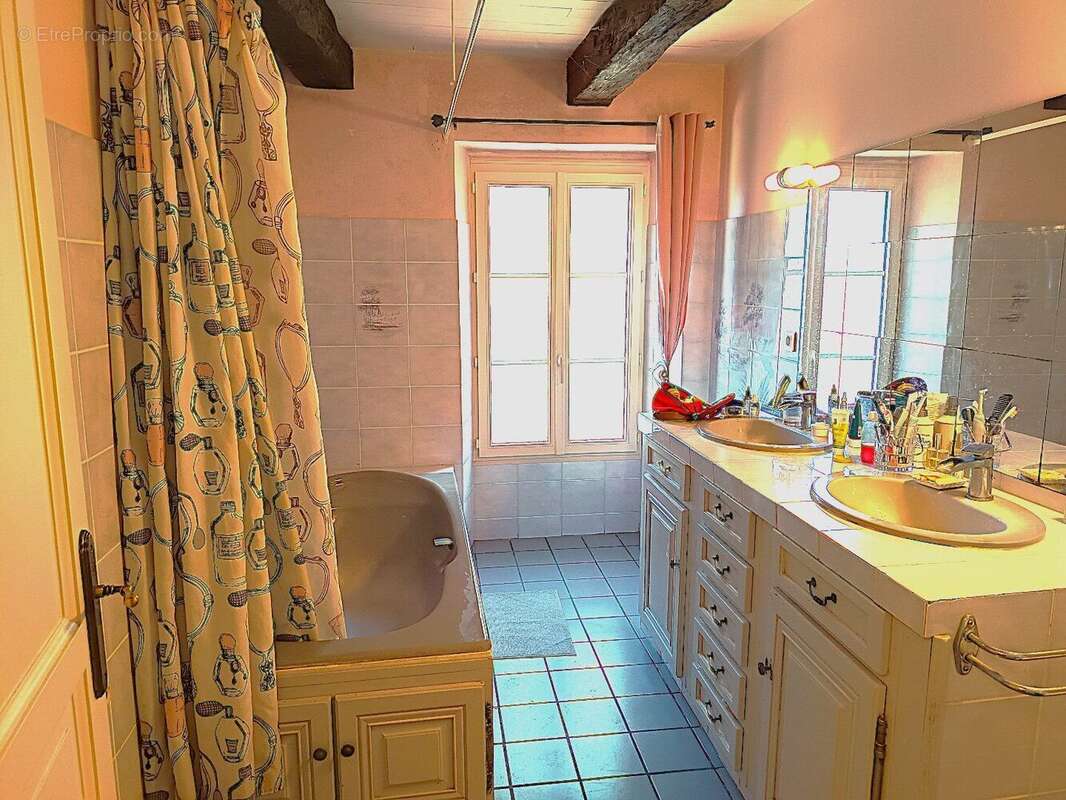 Ensemble immobilier rare, autonome et rentable - photo 11